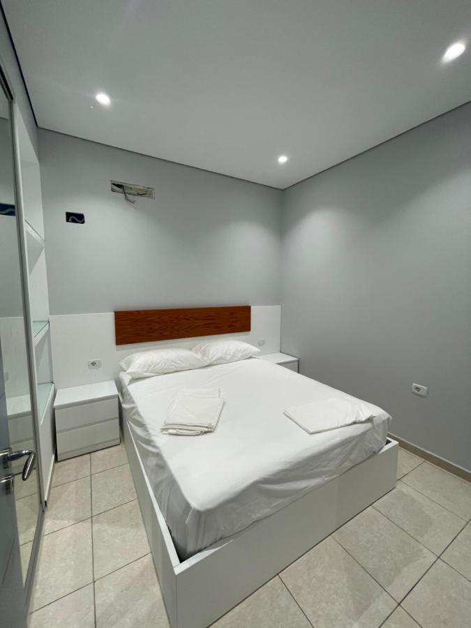 Emerald Inn Apartments Orikum Kültér fotó